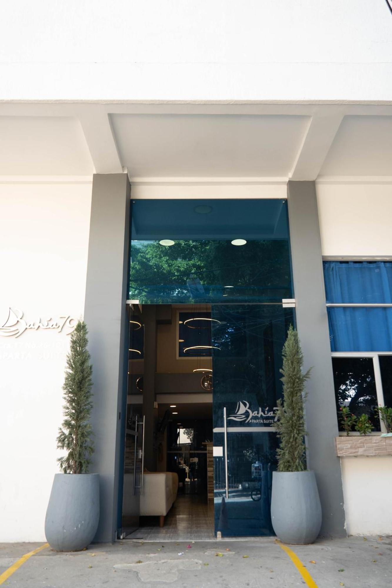 Apartamento Con Balcon Cerca Al Centro *